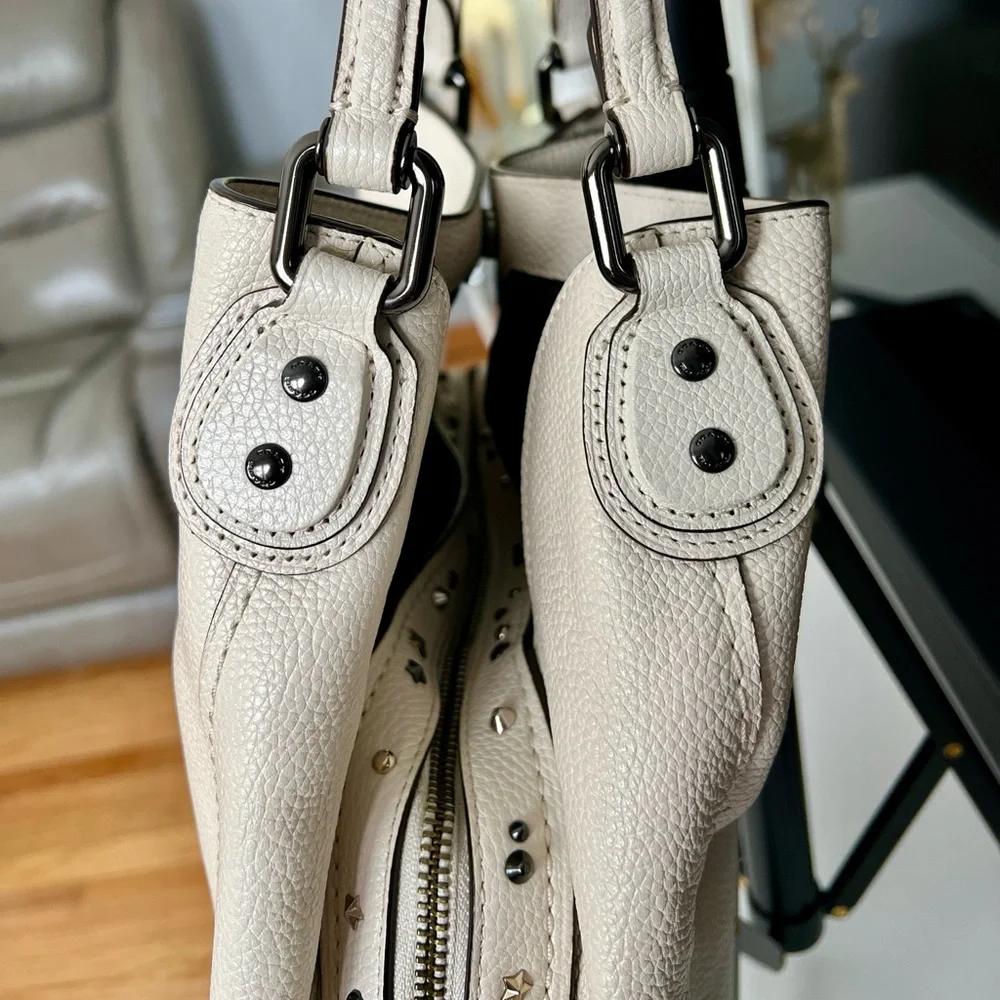 Coach Edie Shoulder Bag 31 With Star Rivets - Picture 5 of 16